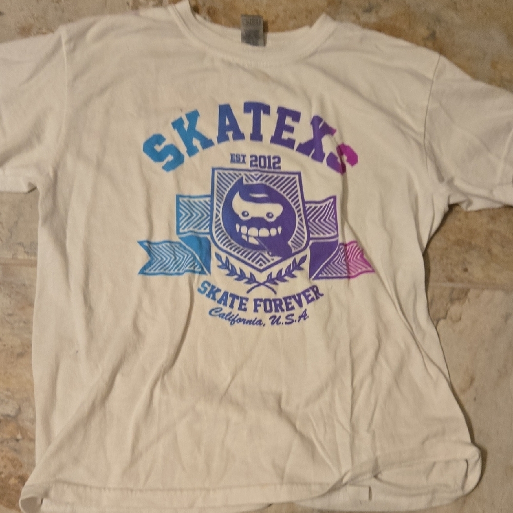 Gildan Blue and White Short Sleeve Tee